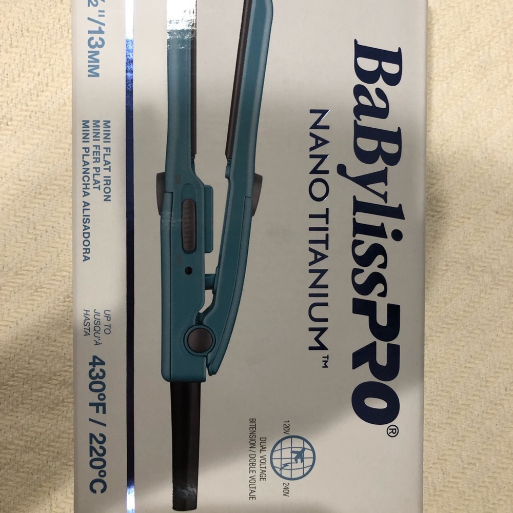 Babyliss PRO nano titanium 1/2”/13mm mini flat iron